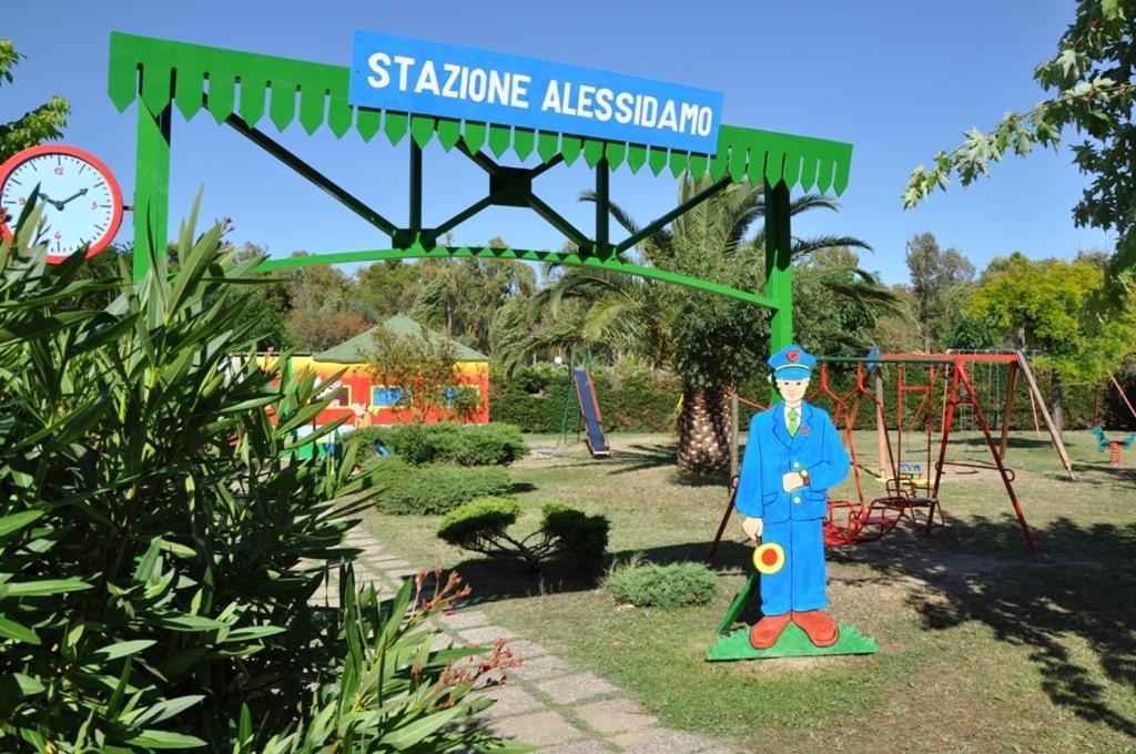 Alessidamo Club Metaponto Hotel Exterior photo