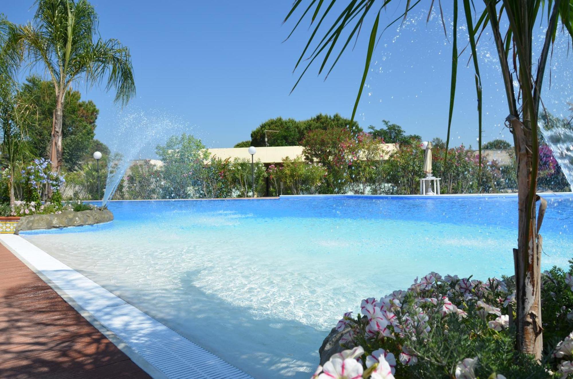 Alessidamo Club Metaponto Hotel Exterior photo